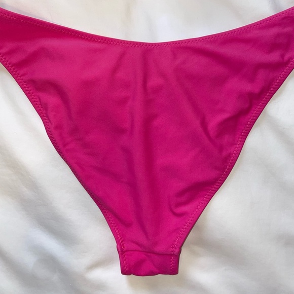 Blackbough Bikini Set in Kyoto Pink. Underwire Top (S) Classic Bottoms (M) - Picture 2 of 5